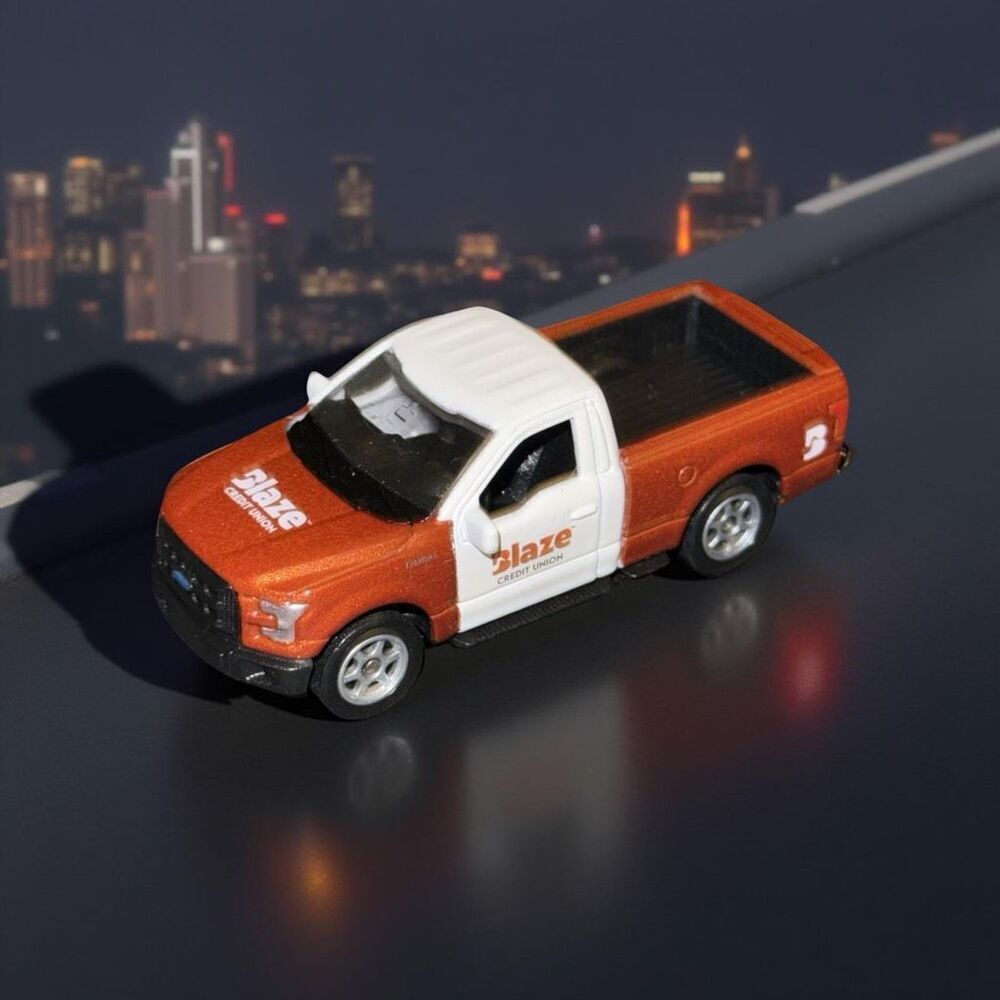 Maisto 2010 Ford F-150 STX Blaze Credit Union Pickup Truck